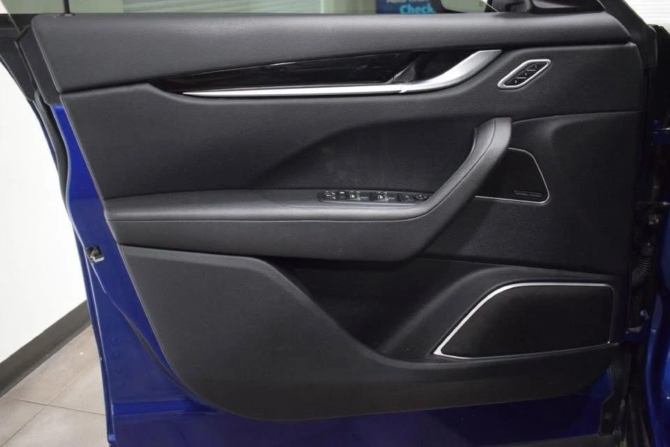 2021 Maserati Levante - Image 7 of 20