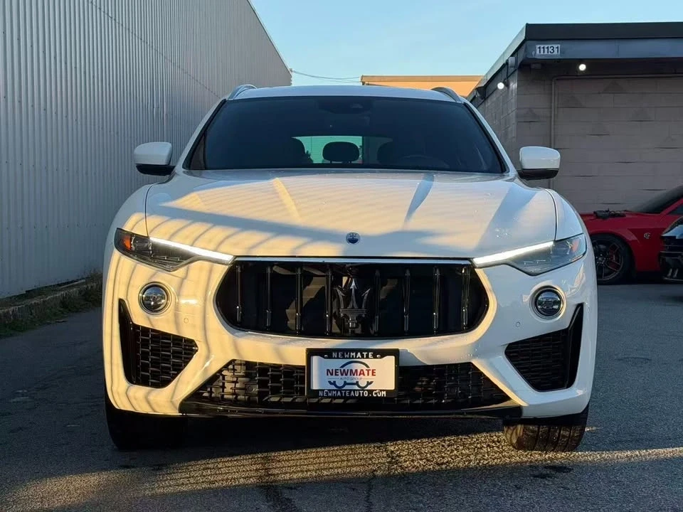 2021 Maserati Levante - Image 2 of 20