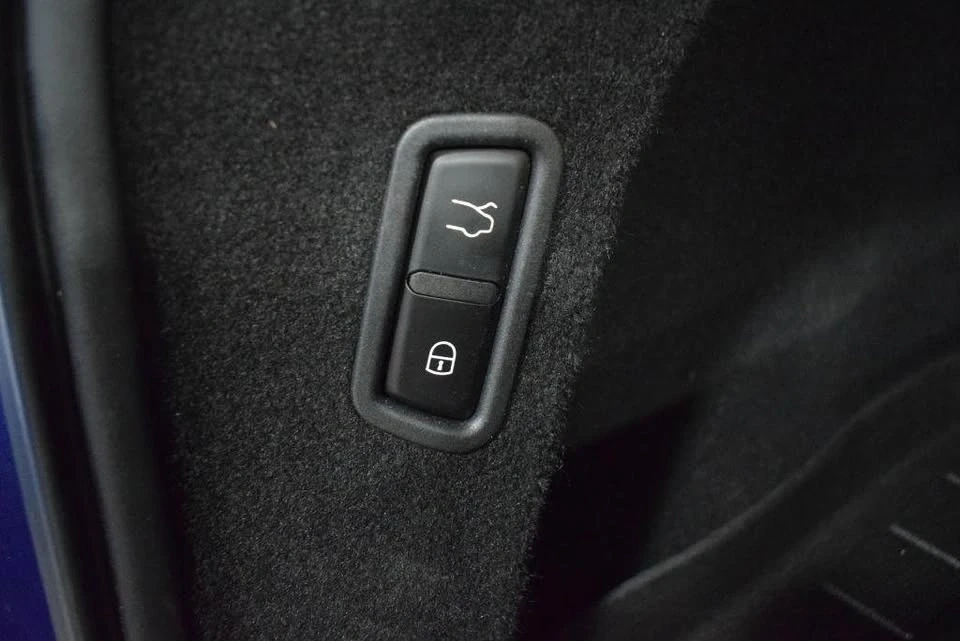 2021 Maserati Levante - Image 15 of 20