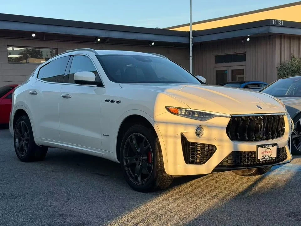 2021 Maserati Levante - Image 3 of 20