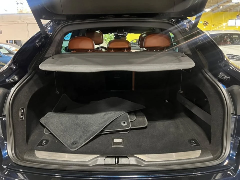 2021 Maserati Levante - Image 12 of 20