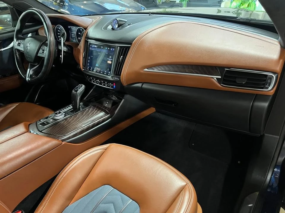 2021 Maserati Levante - Image 9 of 20
