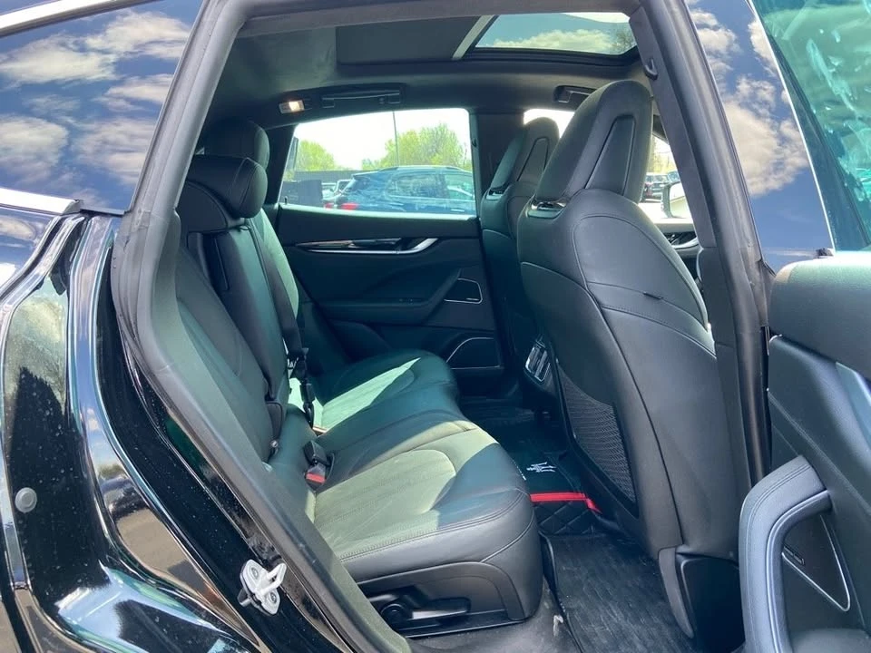 2021 Maserati Levante - Image 15 of 20