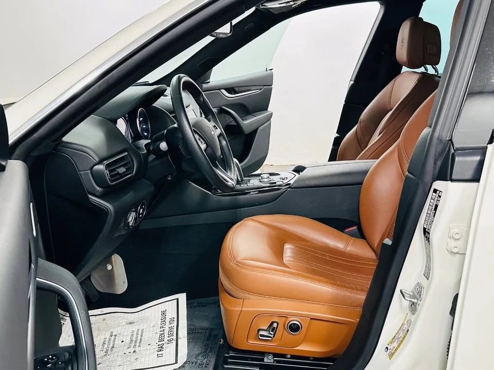 2021 Maserati Levante - Image 7 of 19