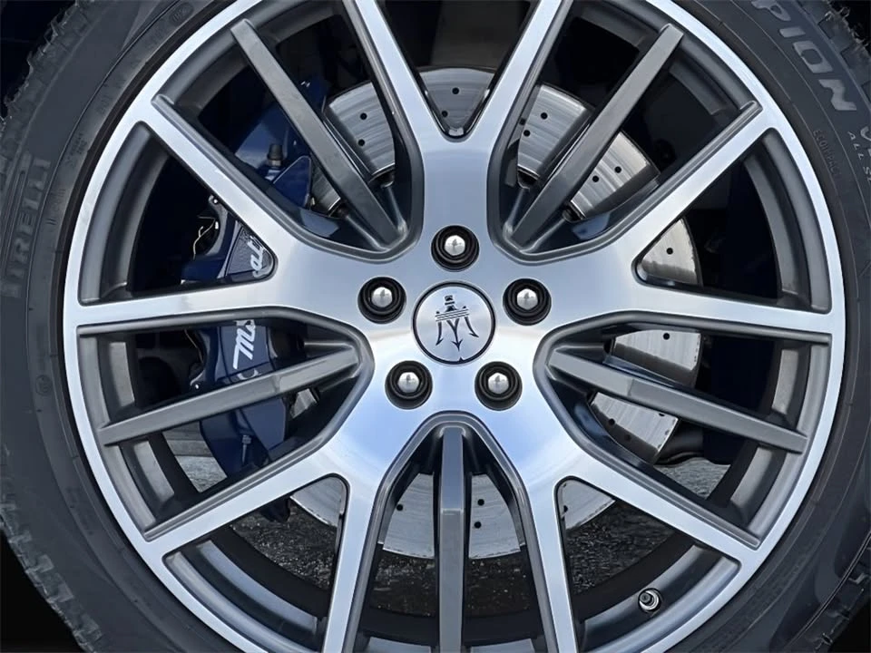 2021 Maserati Levante - Image 19 of 20