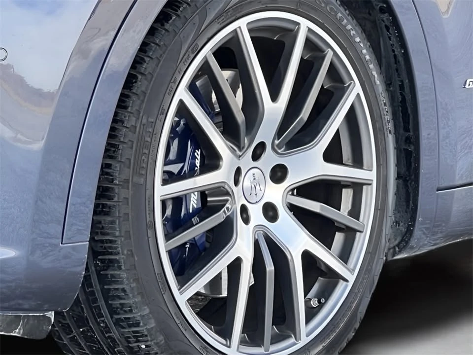 2021 Maserati Levante - Image 18 of 20