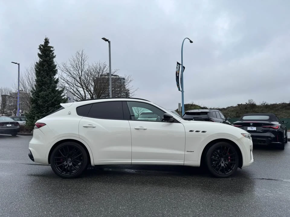 2021 Maserati Levante - Image 2 of 7