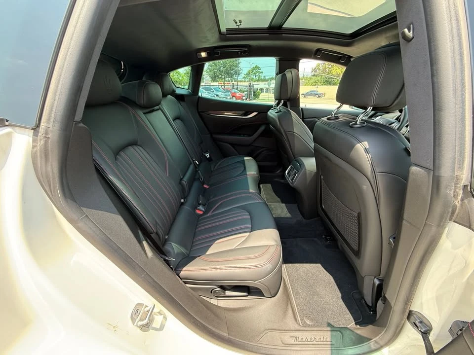 2021 Maserati Levante - Image 15 of 20