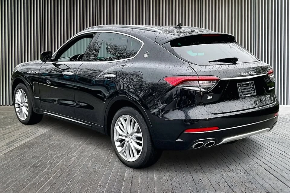 2021 Maserati Levante - Image 4 of 8