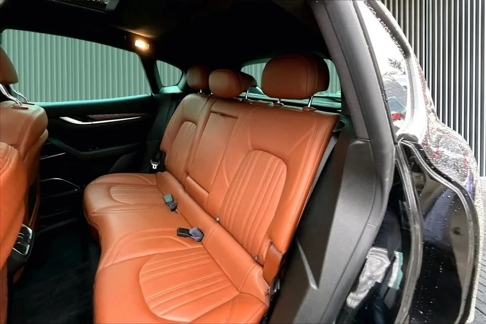 2021 Maserati Levante - Image 7 of 8
