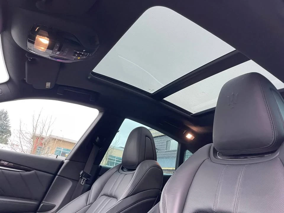 2021 Maserati Levante - Image 9 of 9