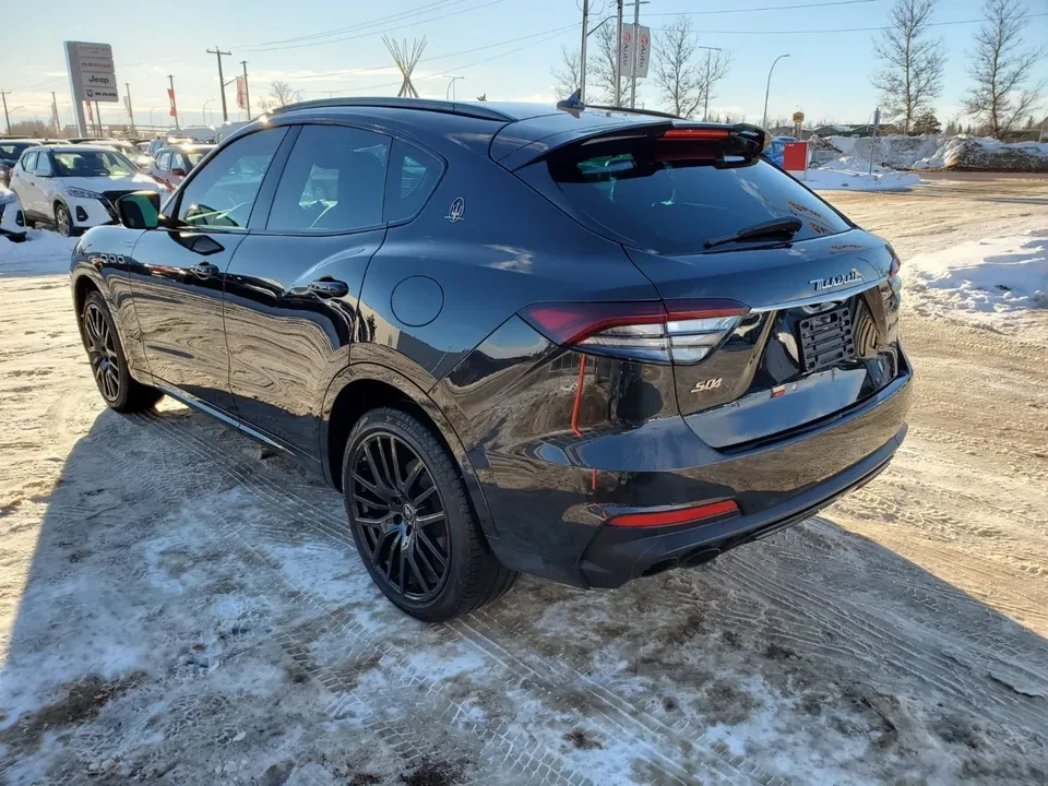 2021 Maserati Levante - Image 5 of 12