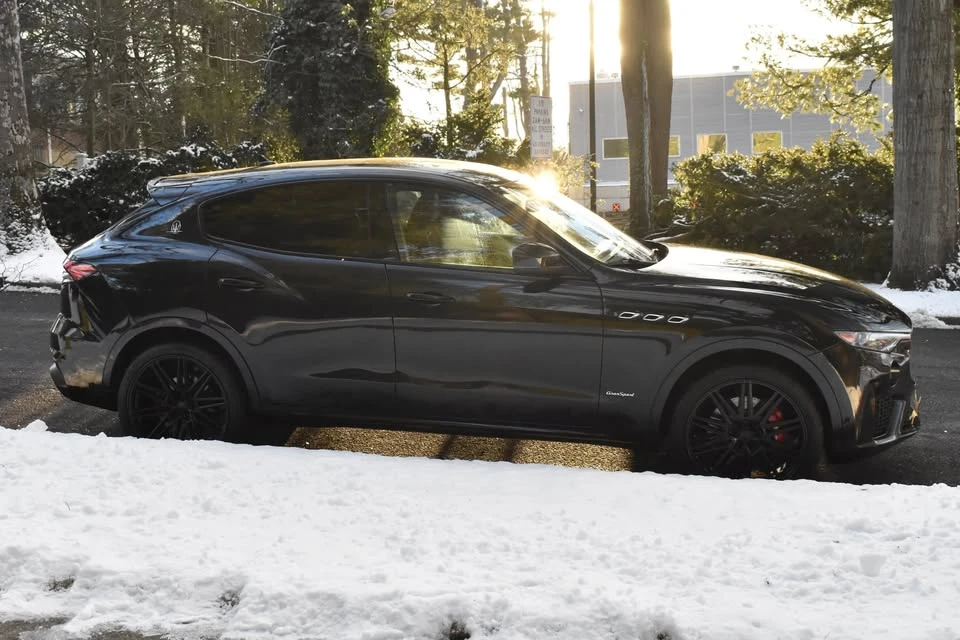 2021 Maserati Levante - Image 10 of 20