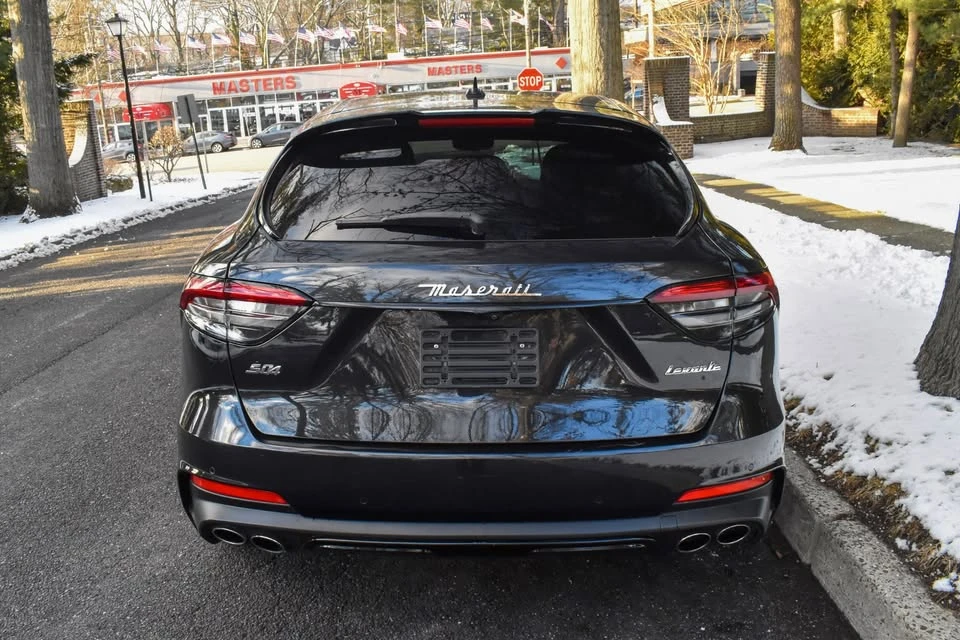 2021 Maserati Levante - Image 7 of 20