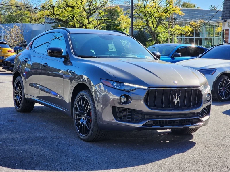 2021 Maserati Levante - Image 3 of 12