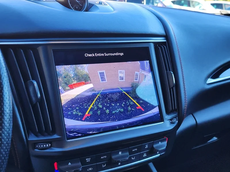 2021 Maserati Levante - Image 10 of 12