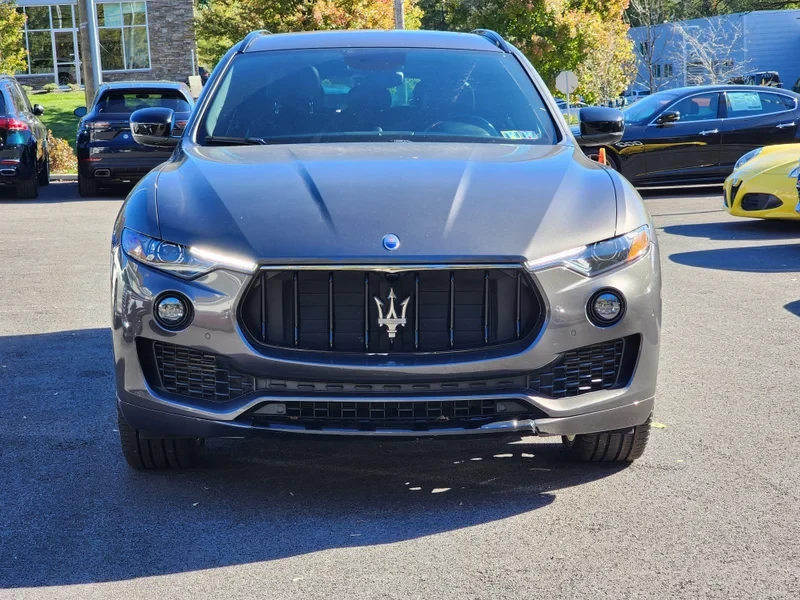 2021 Maserati Levante - Image 2 of 12