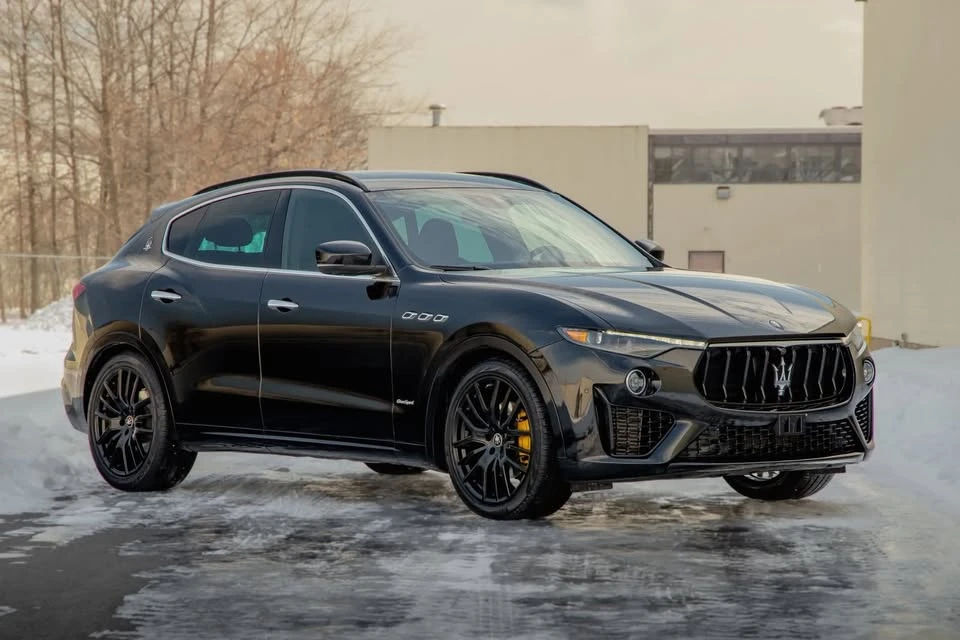 2021 Maserati Levante - Image 5 of 18