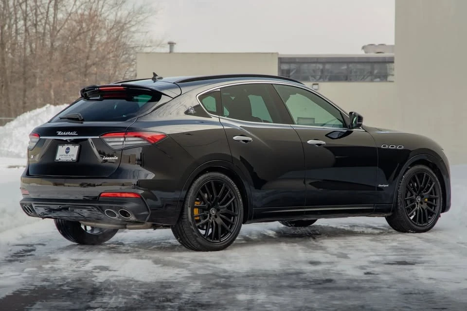 2021 Maserati Levante - Image 3 of 18