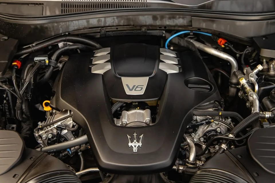 2021 Maserati Levante - Image 10 of 18