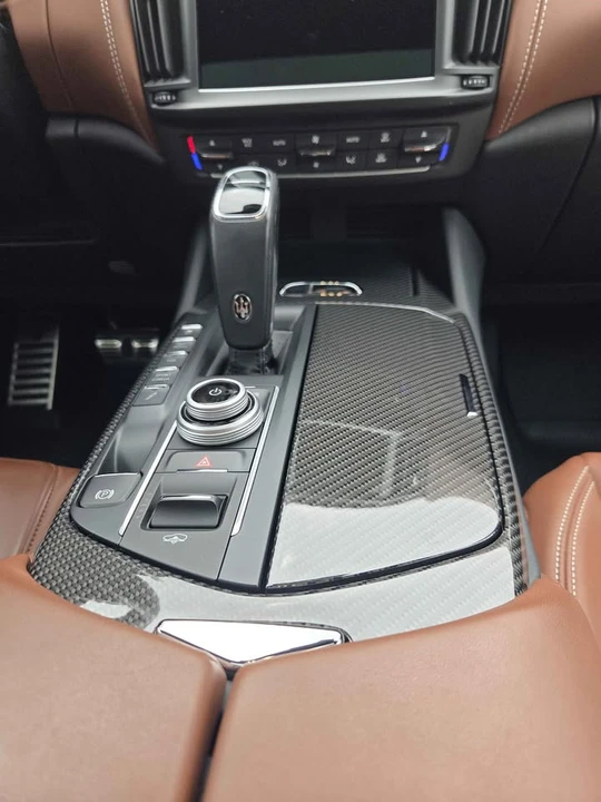 2021 Maserati Levante - Image 8 of 10