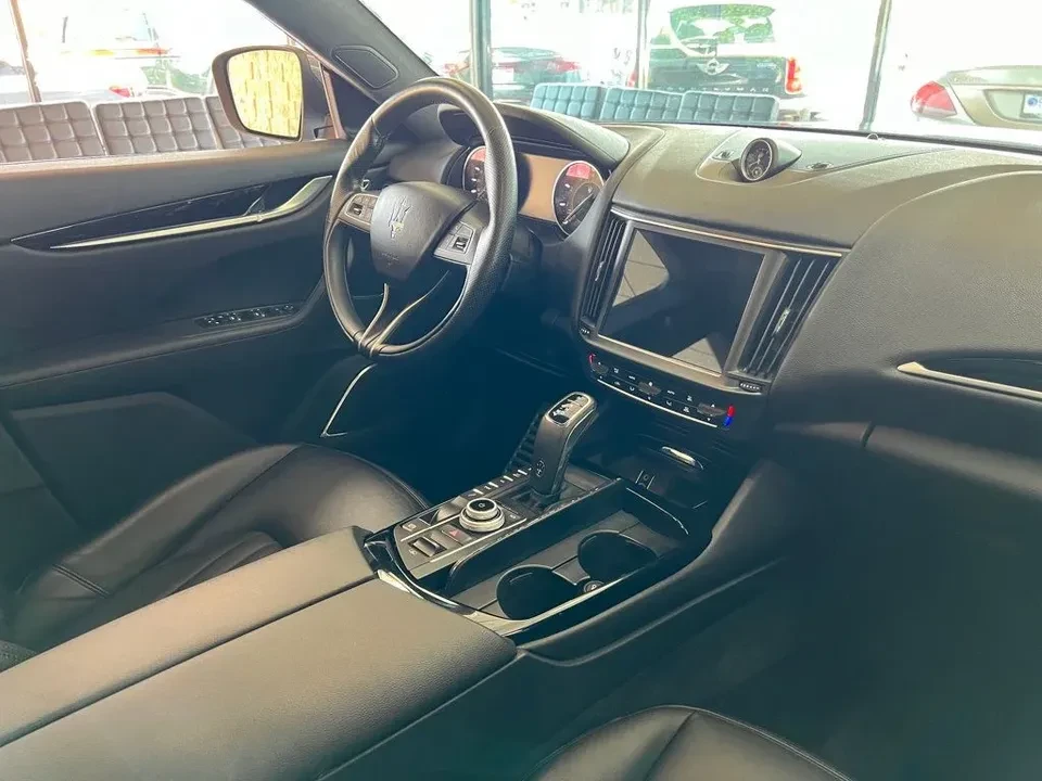 2021 Maserati Levante - Image 14 of 16