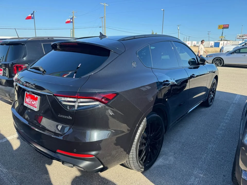 2021 Maserati Levante - Image 7 of 8