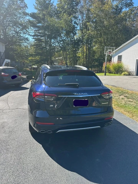 2021 Maserati Levante - Image 2 of 6