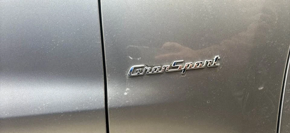 2021 Maserati Levante - Image 7 of 10