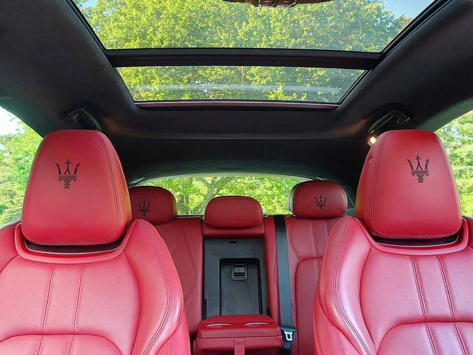 2021 Maserati Levante - Image 6 of 10