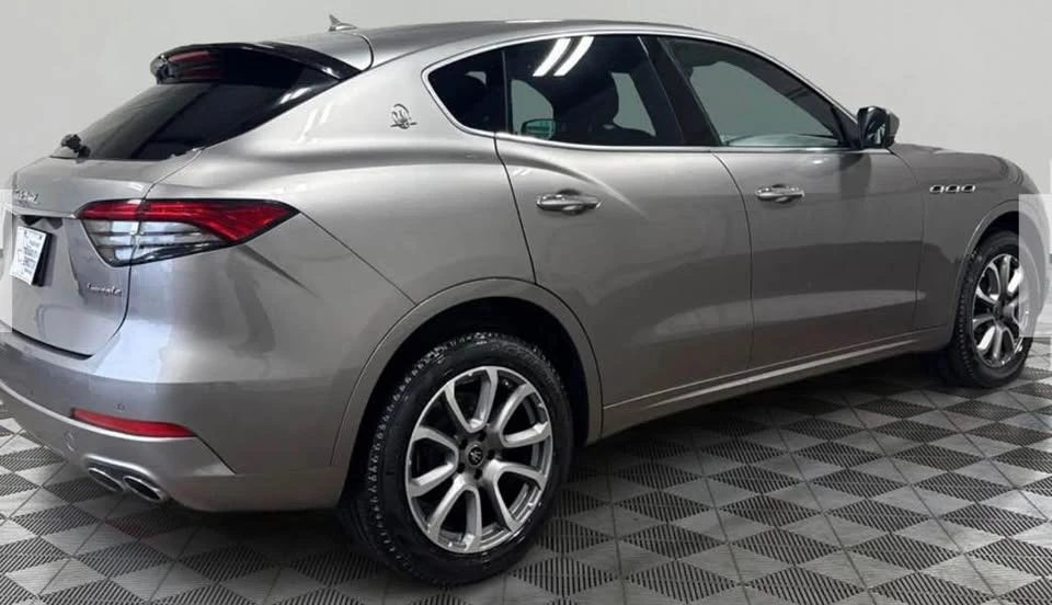 2021 Maserati Levante - Image 4 of 10