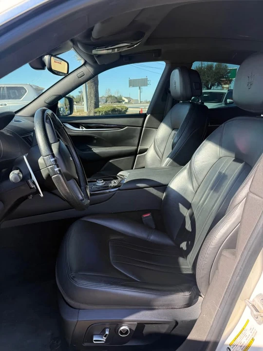 2021 Maserati Levante - Image 7 of 13