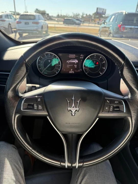 2021 Maserati Levante - Image 10 of 13