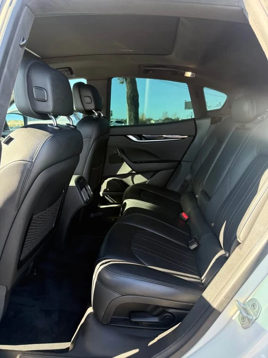 2021 Maserati Levante - Image 8 of 13