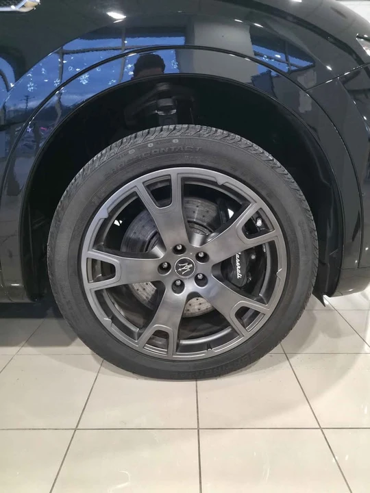 2021 Maserati Levante - Image 7 of 15