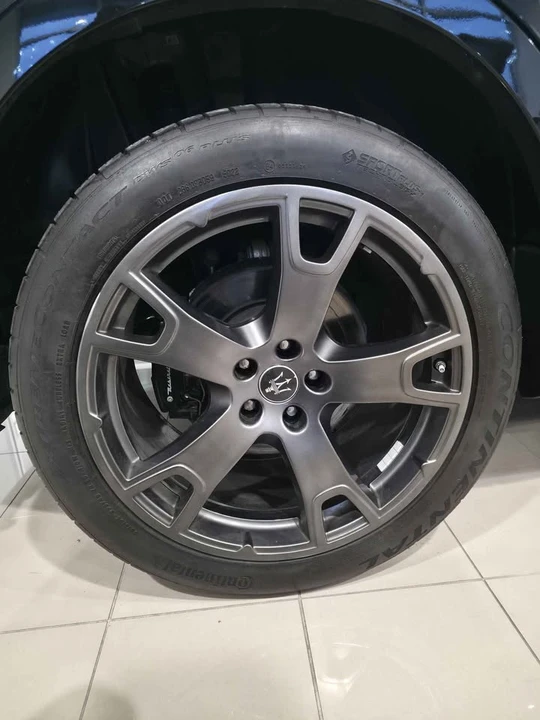 2021 Maserati Levante - Image 4 of 15