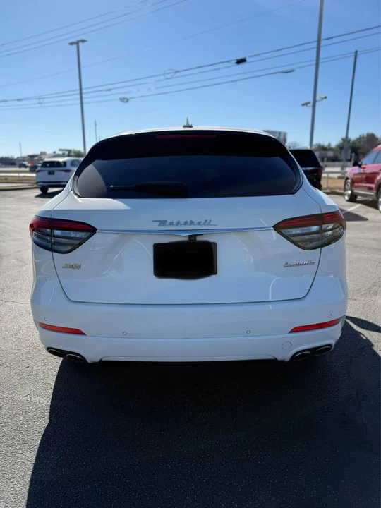 2021 Maserati Levante - Image 4 of 13