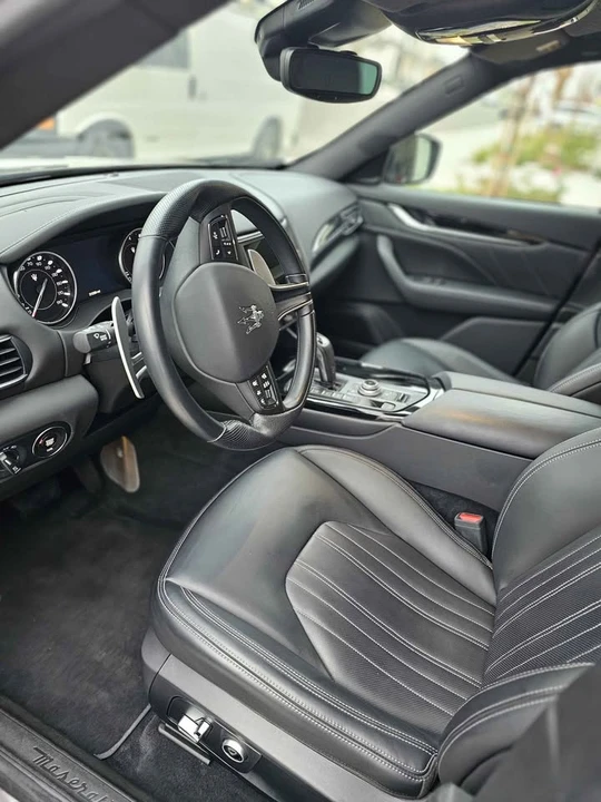 2021 Maserati Levante - Image 2 of 18