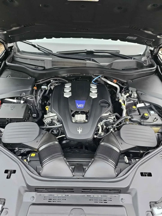 2021 Maserati Levante - Image 14 of 18