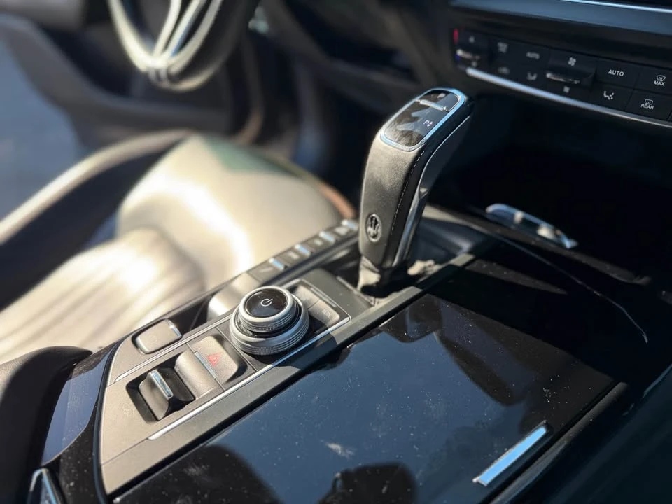 2021 Maserati Levante - Image 16 of 19