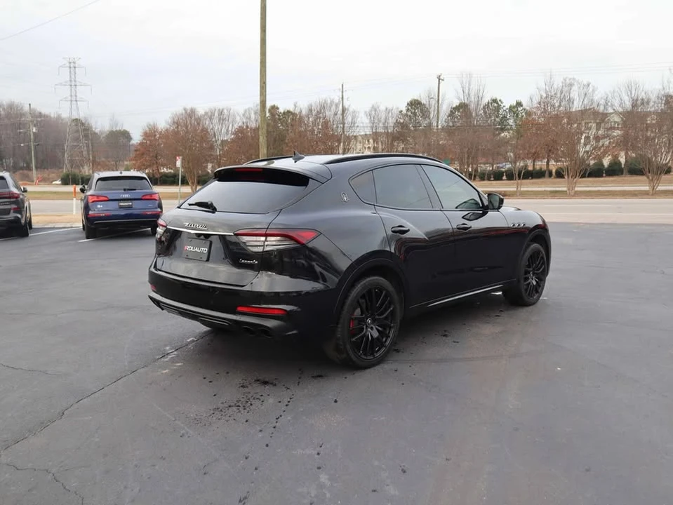 2021 Maserati Levante - Image 15 of 19