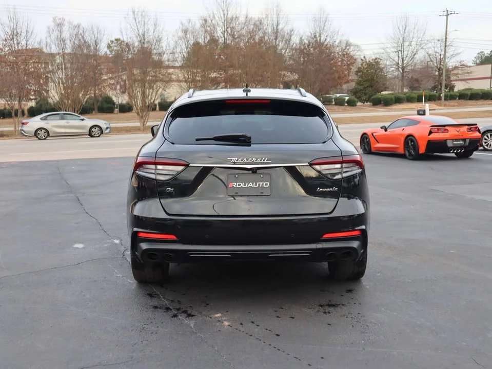 2021 Maserati Levante - Image 16 of 19