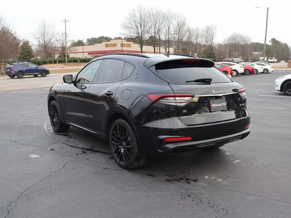 2021 Maserati Levante - Image 17 of 19