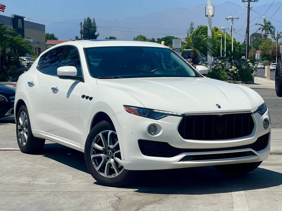 2021 Maserati Levante - Image 4 of 18