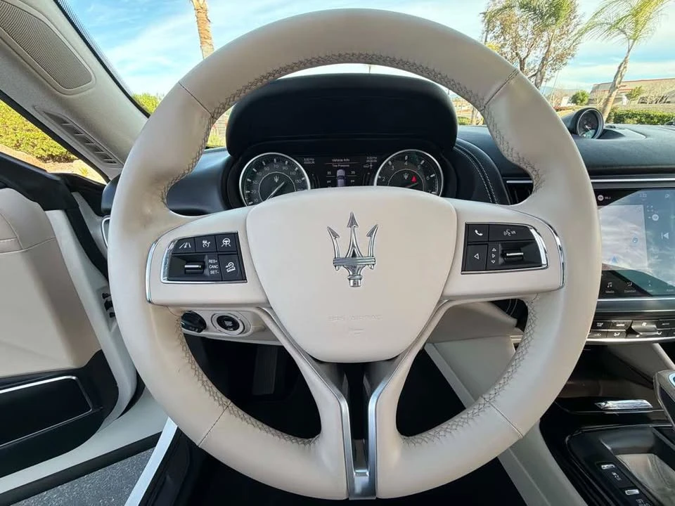 2021 Maserati Levante - Image 12 of 20