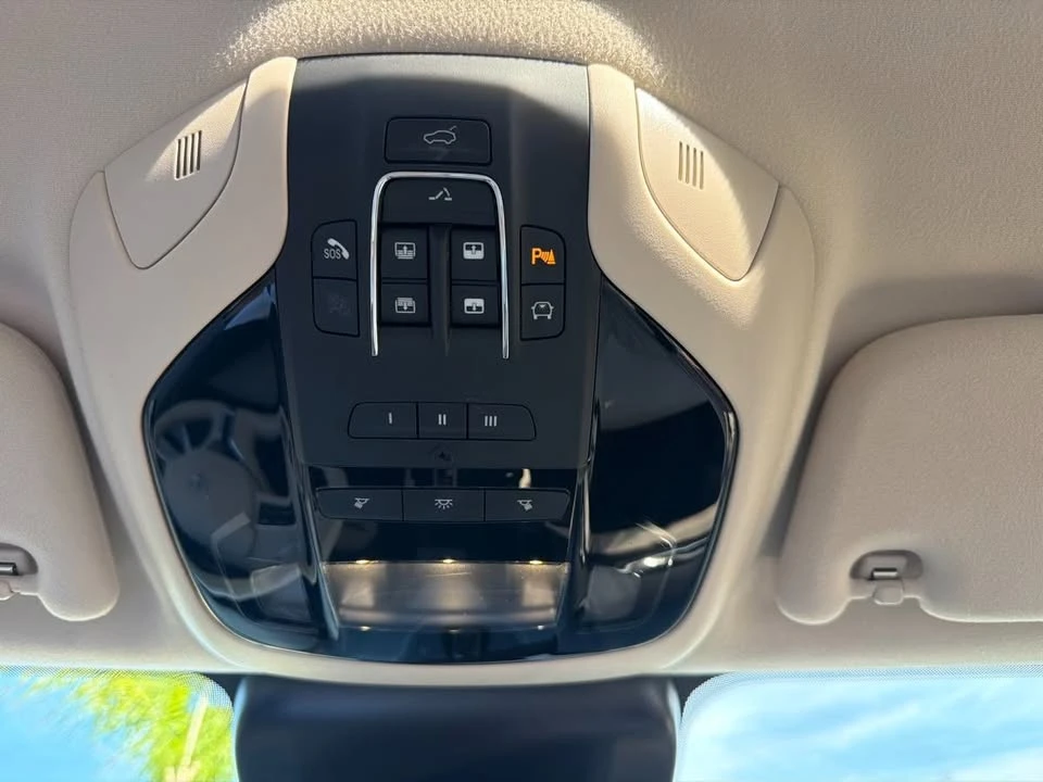 2021 Maserati Levante - Image 16 of 20