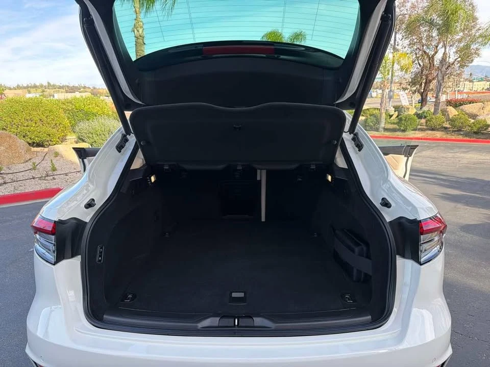 2021 Maserati Levante - Image 18 of 20