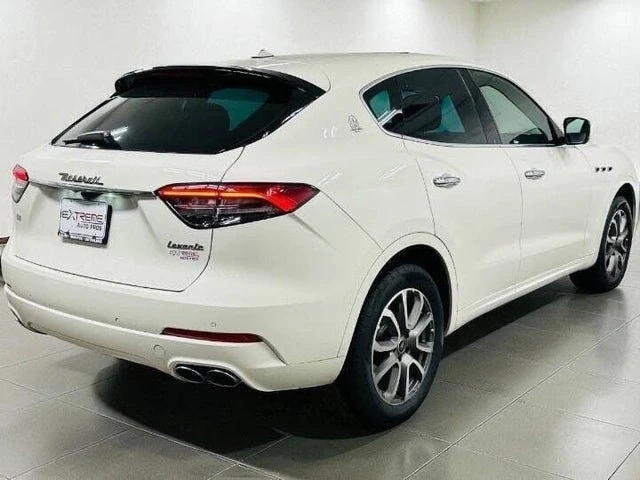2021 Maserati Levante - Image 4 of 20