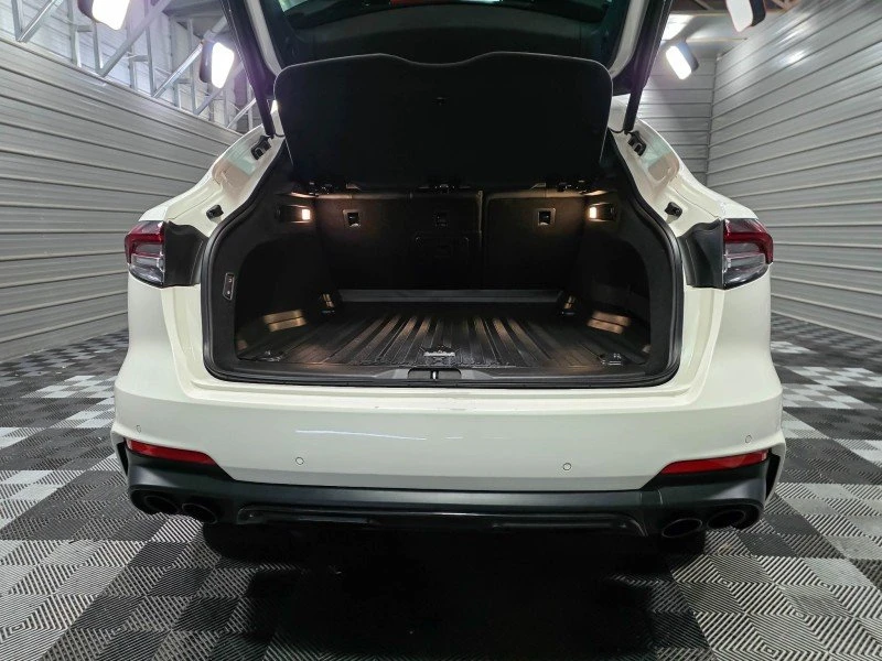 2021 Maserati Levante - Image 16 of 20