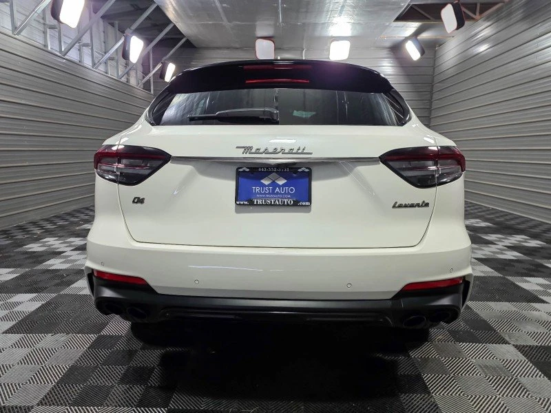 2021 Maserati Levante - Image 7 of 20